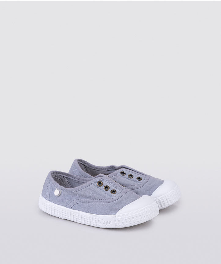 IGOR canvas tennis shoes, breathable in grey color. Unisex tennis shoes for adventurous little feet . provided by local family business Greenmont.