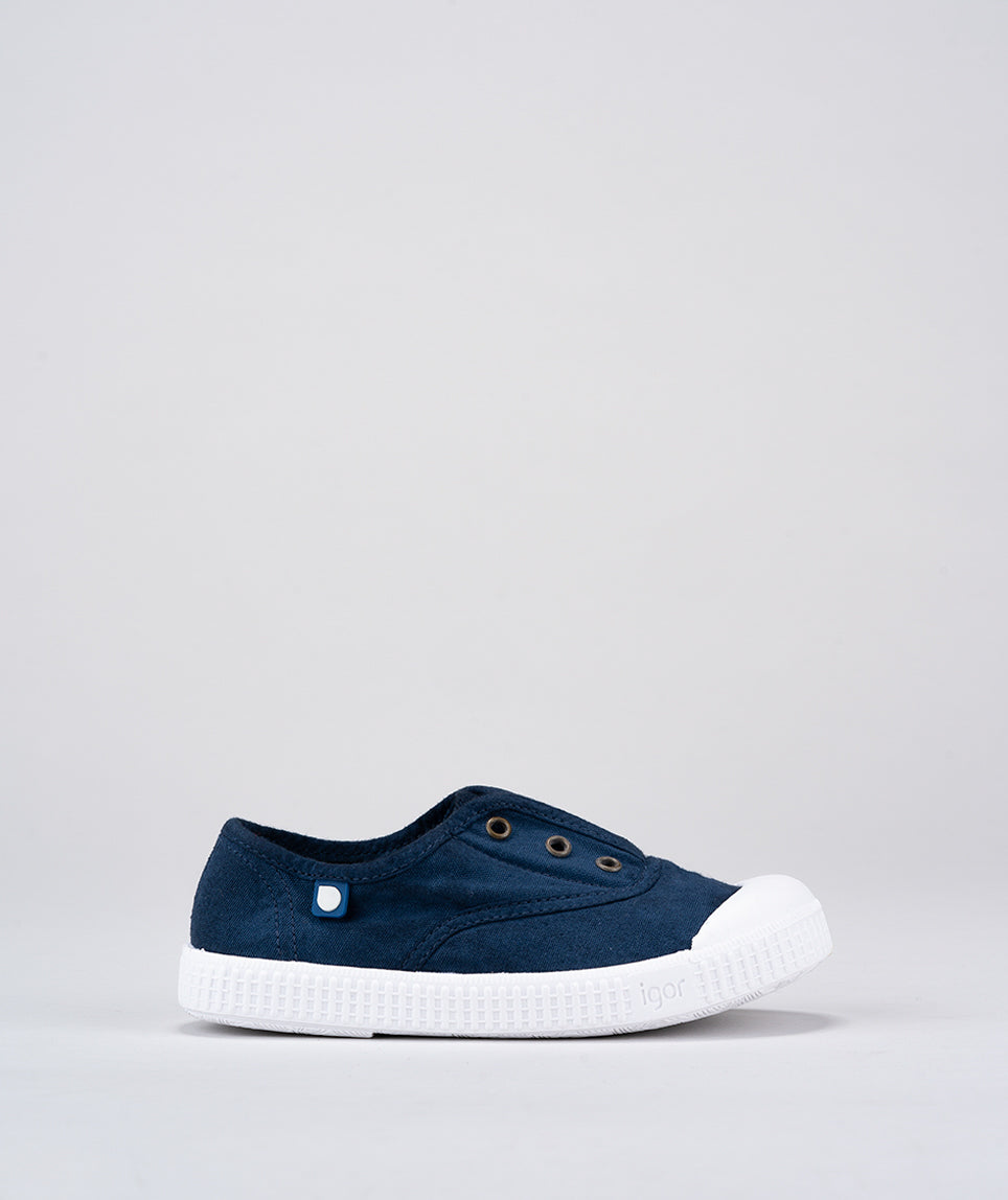 IGOR canvas tennis shoes, breathable in navy color. Unisex tennis shoes for adventurous little feet  . provided by local family business Greenmont.