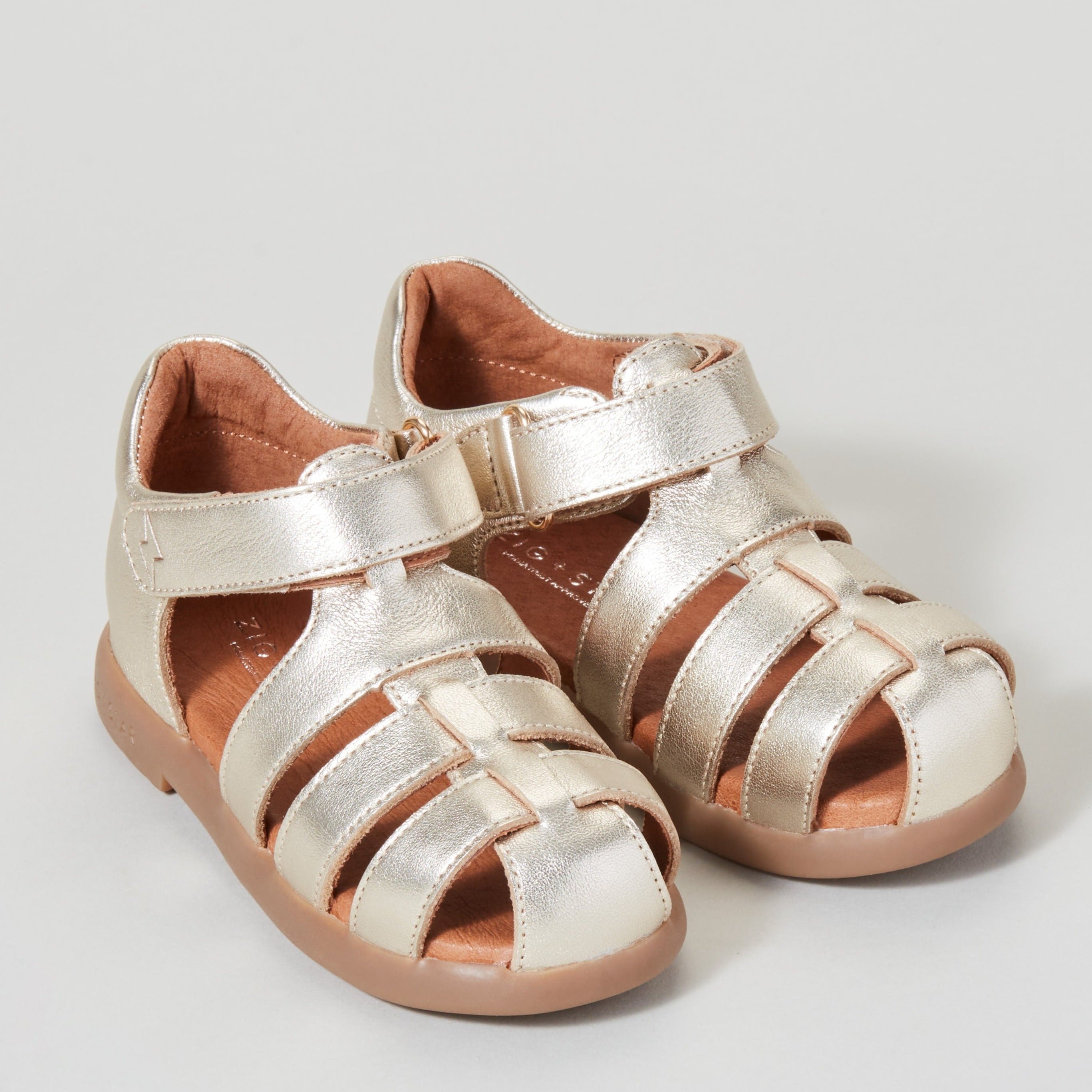 COSMIC closed-toe sandal, gold, zig + star